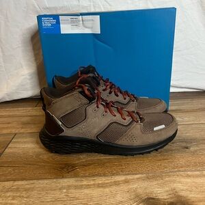 Columbia Men's Brown and Black Athletic Shoes